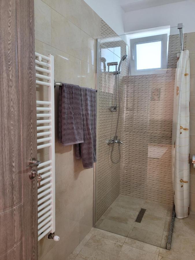 Apartamente Livada Râmnicu Vâlcea المظهر الخارجي الصورة